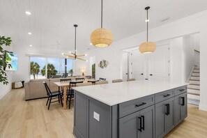 Maison, 5 chambres | Restauration