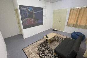 Children's area - Oryza Panthera Cottage (Api-Api)