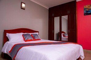 Classic Apartment, Balcony, Garden View | Desk, laptop workspace, free WiFi - Karay Apartments (Kampala)