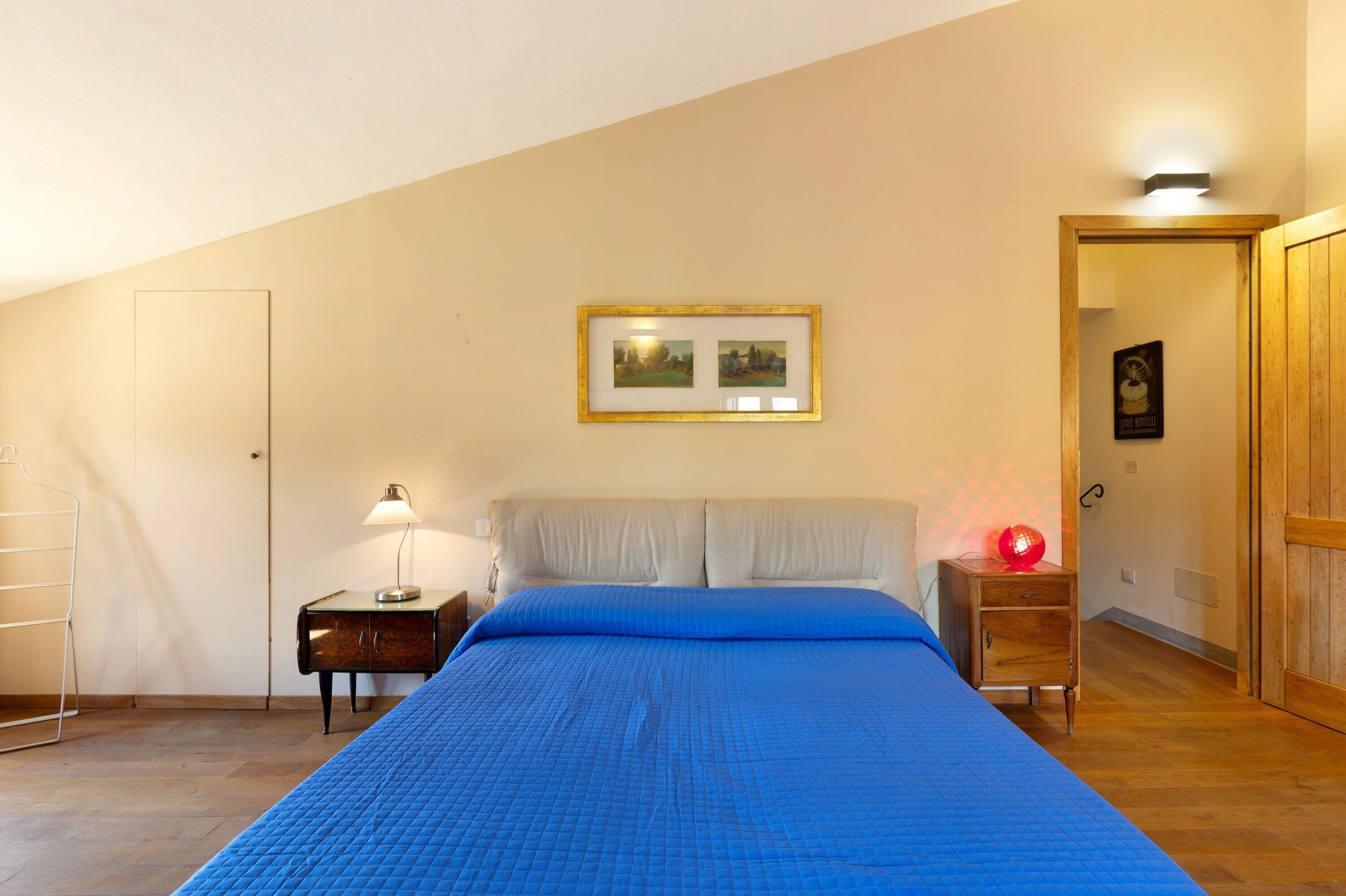 2 quartos, escrivaninha, ferros/tábuas de passar roupa, Wi-Fi