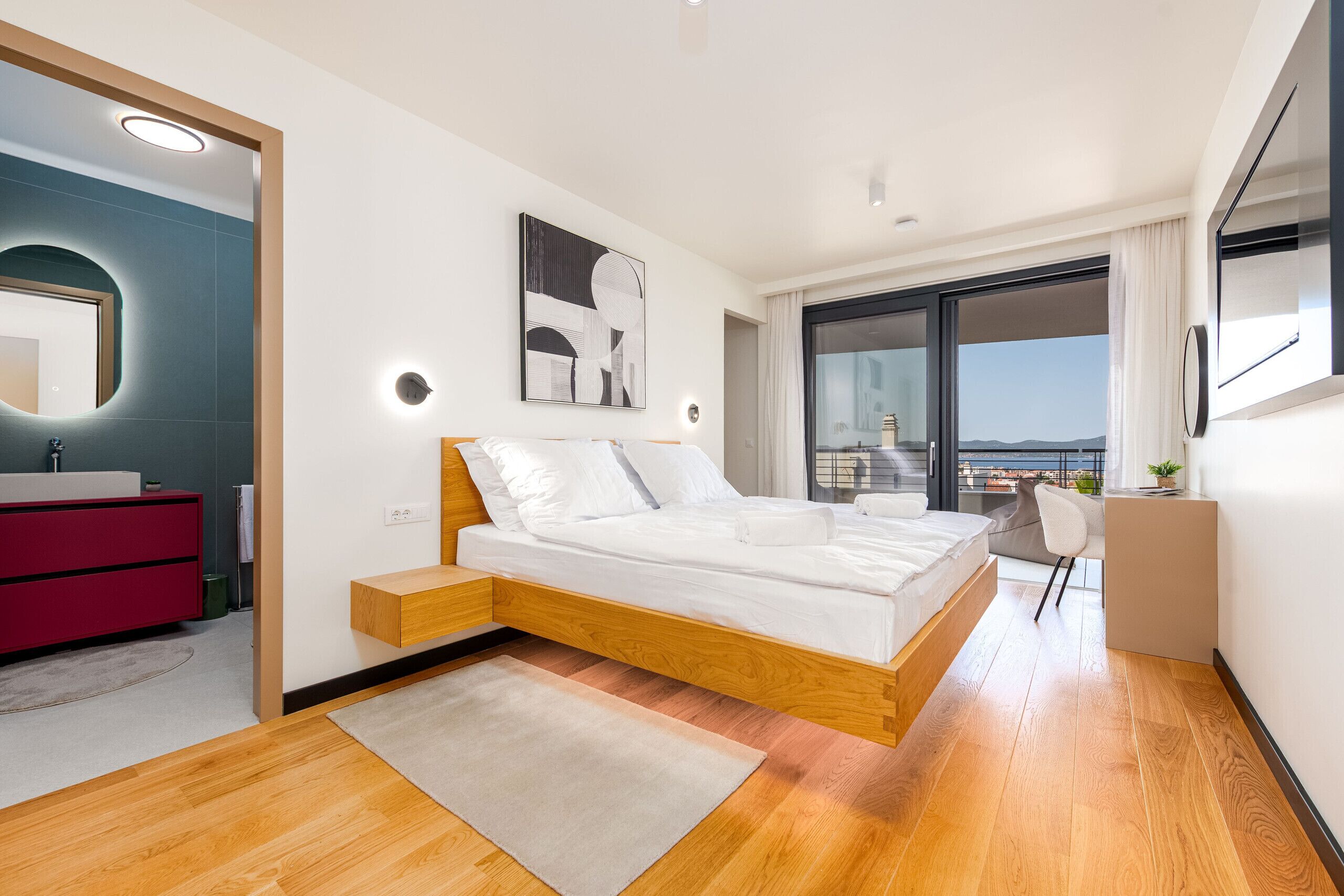 5 soverom, wi-fi (inkludert) og sengetøy