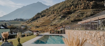 Stollhof. new suite in an exclusive & quiet location in Algund near Meran