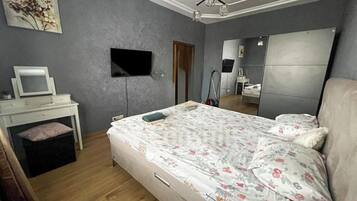 Een strijkplank/strijkijzer, internet