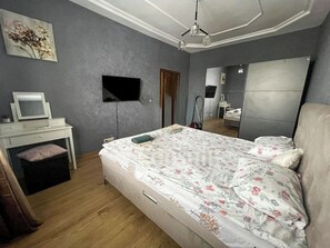 Een strijkplank/strijkijzer, internet