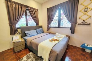 Soundproofing, iron/ironing board - Ipoh Rainbow Blissful Home (Ipoh)