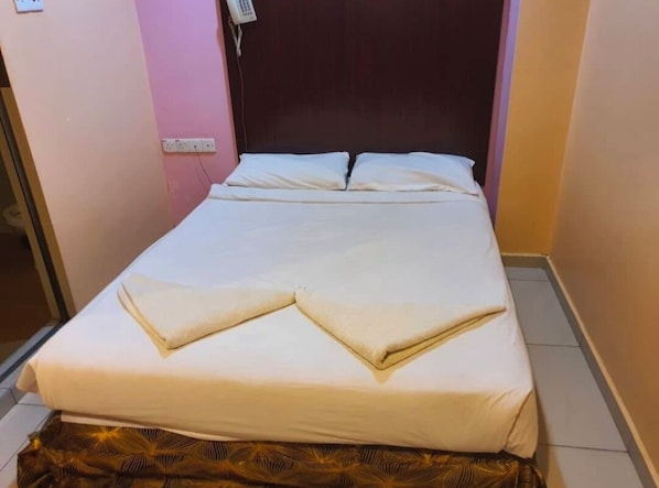 基础客房 | 办公桌、笔记本电脑工作区、免费 WiFi