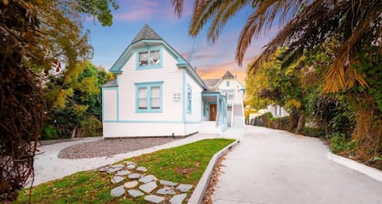 Walk To Beach! Clean & Super Comfy, Great Location