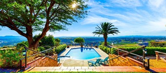 Perfect for Families, Amazing Views, Pool, Spa!