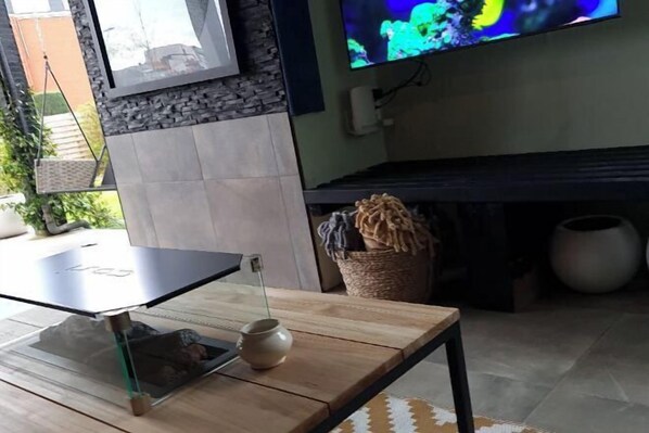 Interior - Lazy Olives (Tongeren)