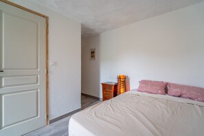 1 間睡房、熨斗/熨衫板、Wi-Fi、床單