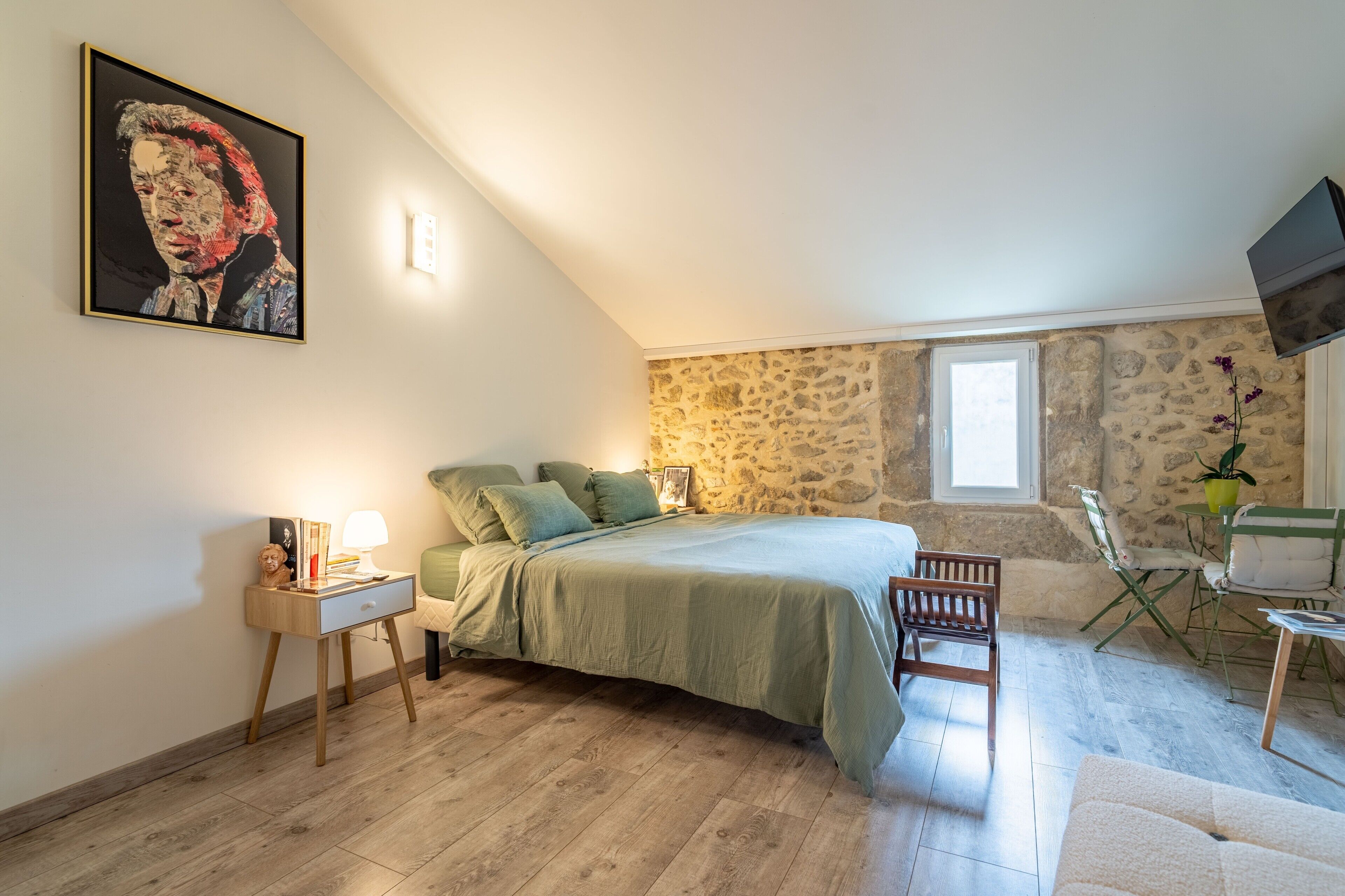 1 bedroom, WiFi, bed sheets