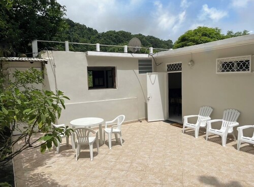 Villa nature tropicale, route de la Fontaine Didier