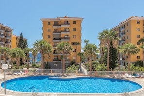 Pool - Vacation 'Brisas Del Mar Eddy' with Mountain View, Wi-Fi and Air Conditioning (Candelaria)