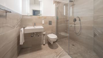 Family Apartment | Bathroom | Hair dryer, towels, soap, shampoo