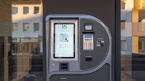 Uklassifisert bilde, 2 av 24, knapp