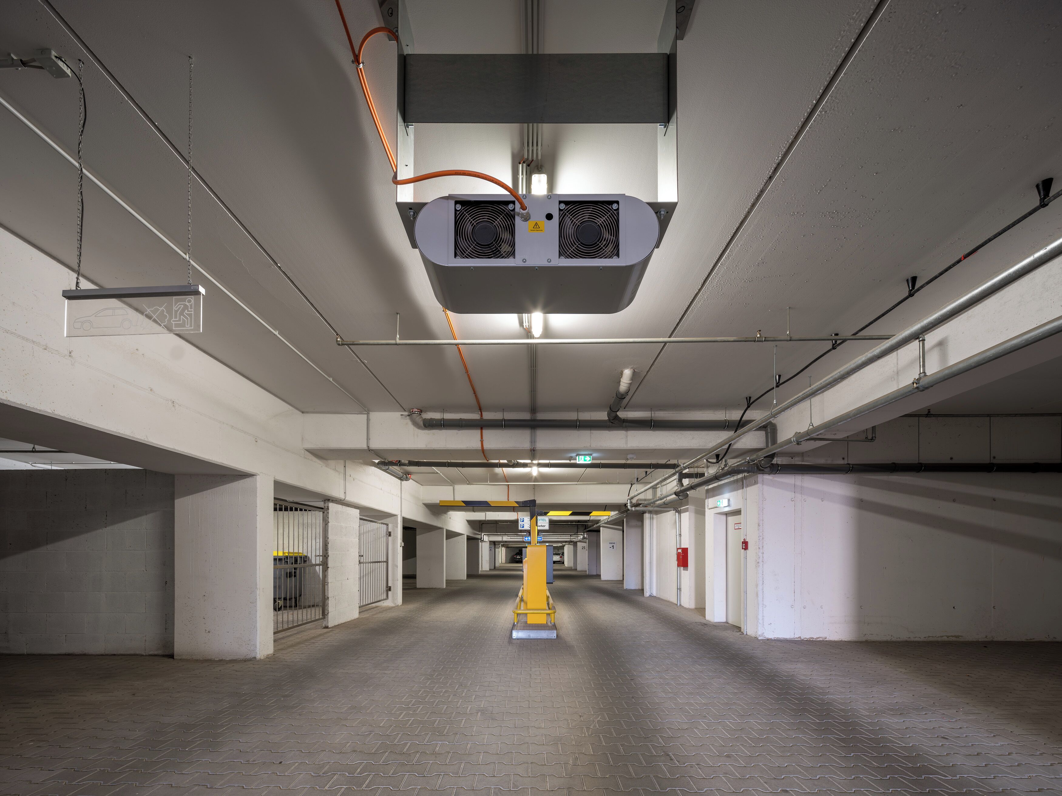 บริเวณภายนอก