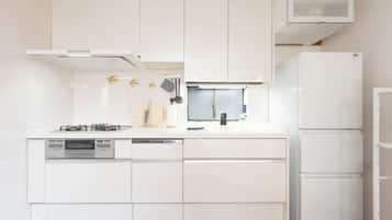 Microwave, stovetop, dishwasher