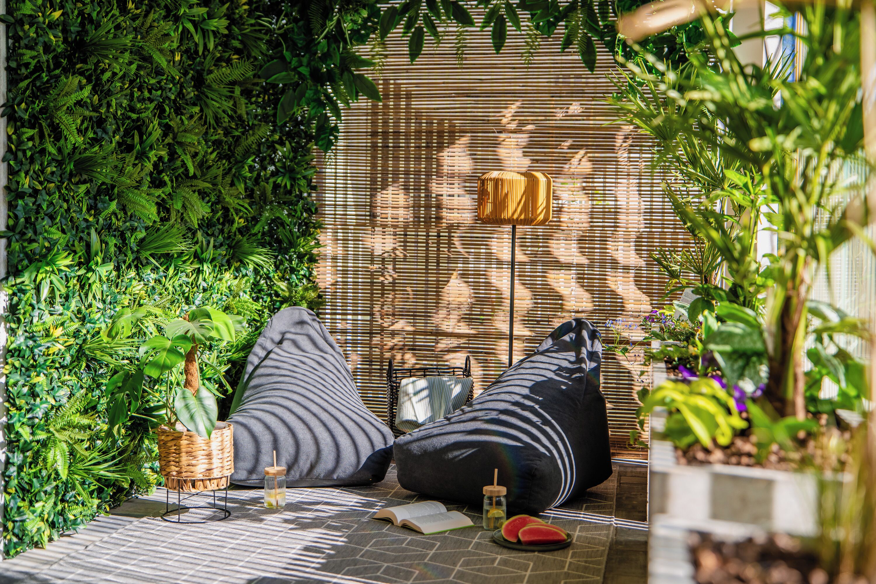 อ่างน้ำร้อน, ห้องอบไอน้ำ, บริการนวด