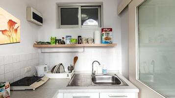 Condo, 1 Bedroom, Accessible, Smoking | Interior