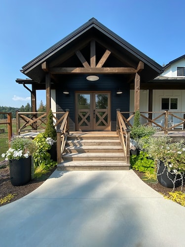 Sandpoint Estate Retreat - 4BR Luxury Home, River Trail & Panoramic Views