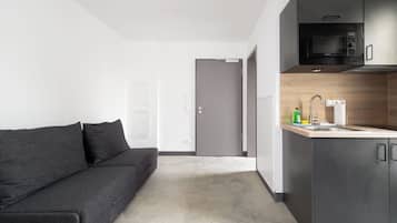 Family Studio | Desk, free WiFi