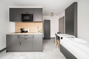 Twin kamer | Een bureau, gratis wifi