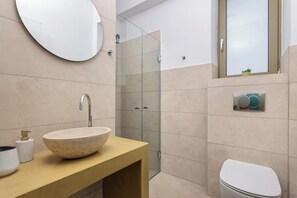 Hair dryer, towels