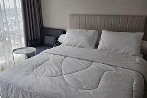 Room - Green Sedayu Apartment Suite by Ellison (West Jakarta)
