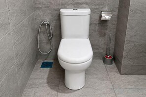 Unclassified image, 2 of 14, button - Blue Aesthetic Luxury Seaview 3 min Drive Sunway (Butterworth)