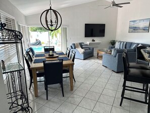 Dining - CasaDelray!
Your Spacious 5BR Coastal Retreat
Just Minutes Away From The BEACH (Delray Beach)