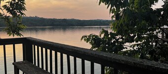 Superb 2-bedroom house on the Tennessee River.