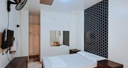 RedDoorz at JL Lodging House and Cafe Irosin