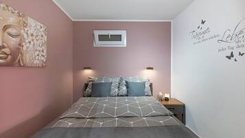 1 habitación, tabla de planchar con plancha, wifi y ropa de cama