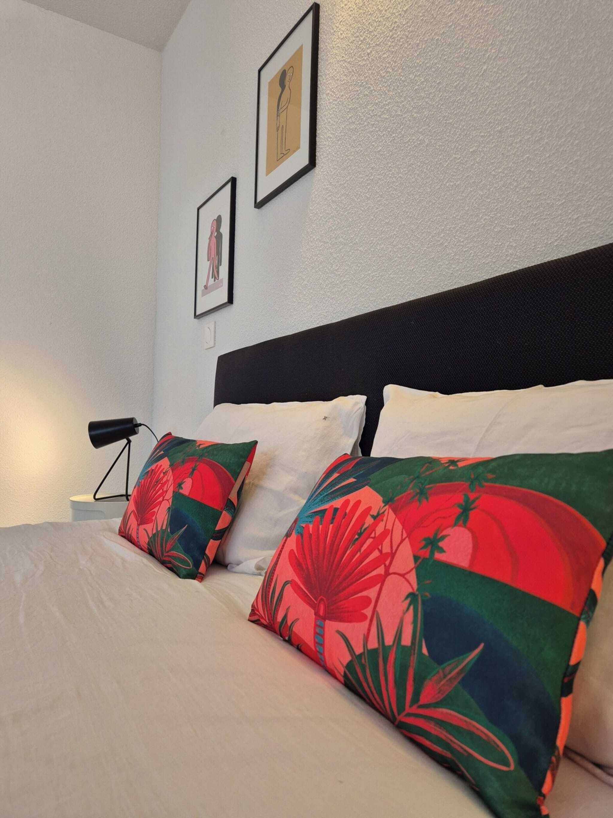 1 多间卧室、上网接入