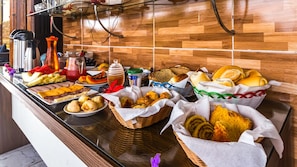 Tägliches inbegriffenes Frühstücksbuffet