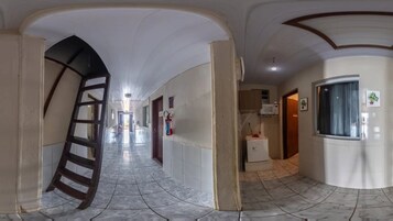 Habitación básica con 2 camas individuales | Wifi gratis