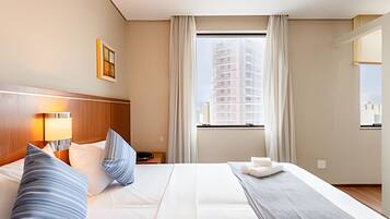 1 bedroom, bed sheets