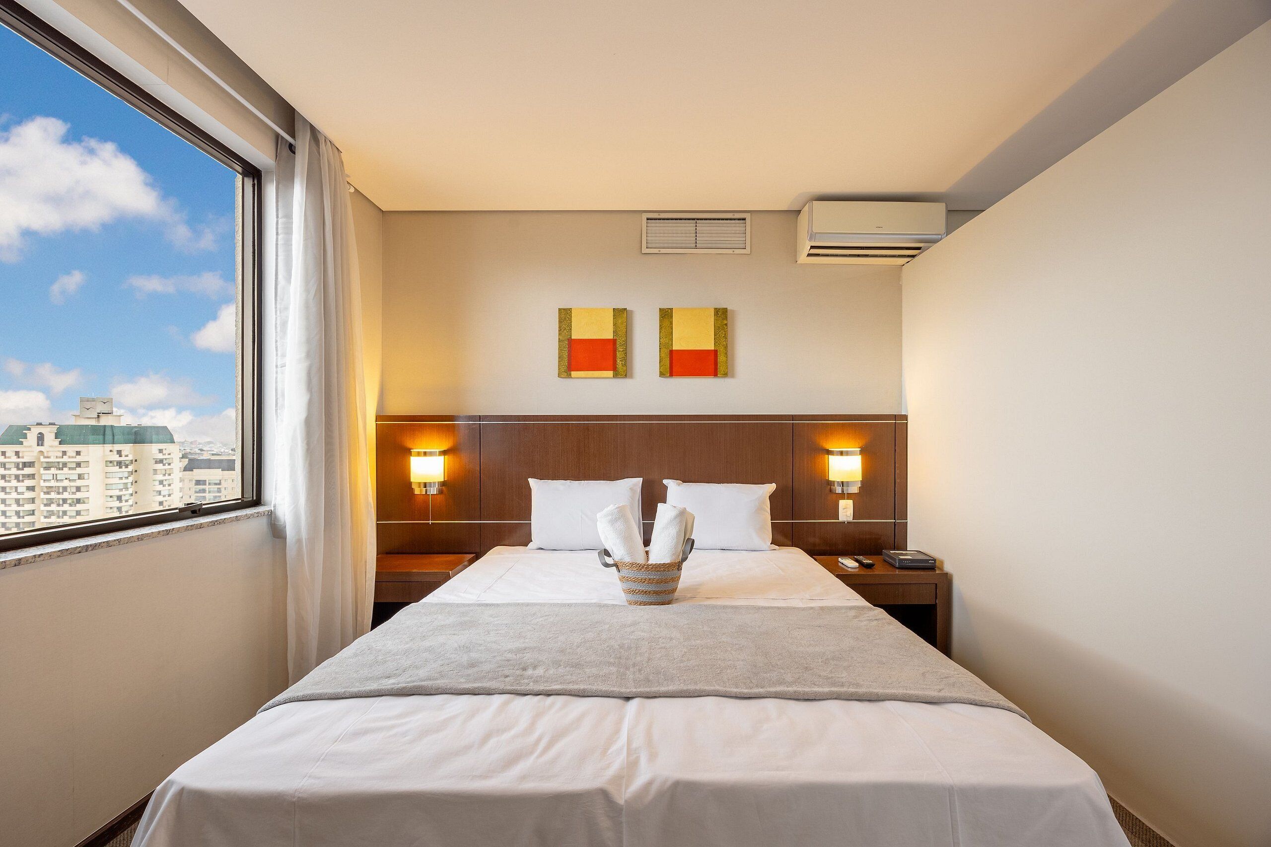 Acesso à internet, roupa de cama