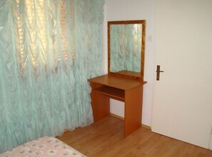 3 habitaciones y ropa de cama