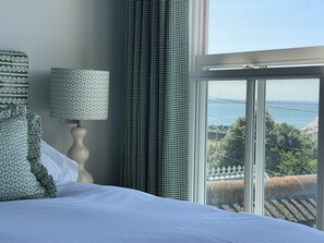 4 多间卧室、熨斗/熨衣板、WiFi