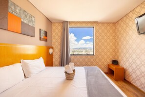 1 bedroom, iron/ironing board, Internet, bed sheets