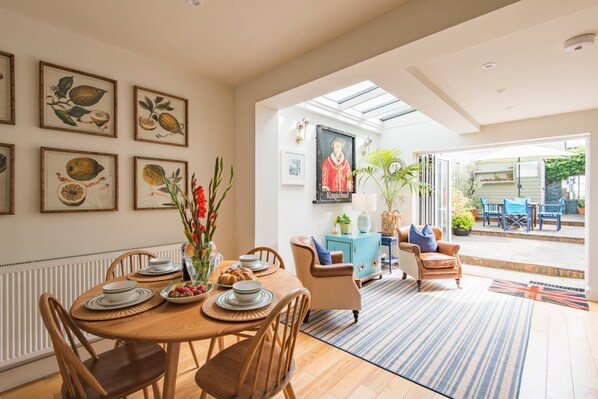 Dining - Wisteria Cottage, Deal (Deal)