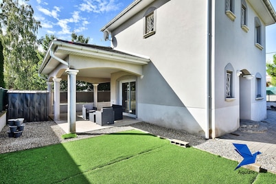 Beautiful house-St Exupéry-Viarhona-T3- Pets allowed