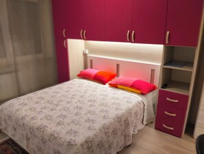 Double Room | Desk, free WiFi, bed sheets - Casa di Lucio (Lodi)