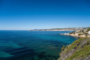 Miscellaneous - Studio "Cabanon Des Amandiers" with Private Terrace, Wi-Fi and Air Conditioning (Sanary-sur-Mer)