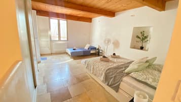 1 chambre, Wi-Fi gratuit, draps fournis