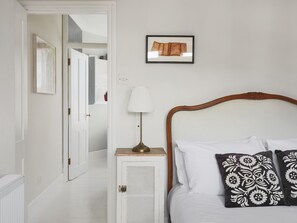 4 chambres, fer et planche à repasser, Wi-Fi gratuit, draps fournis