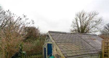 Cottage close To Coastal Path & Puffin Island | Pass the Keys