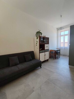 TV - LA CASINA Panoramic apartment in the countryside very close to the village (Amelia)