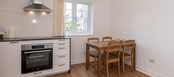 Pass the Keys | Cozy Flat Walk to Centre & Station & Free Parking
